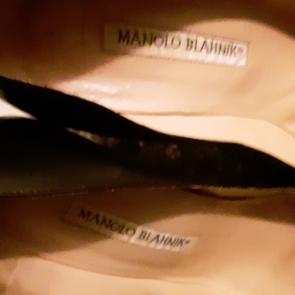 Manola Blahnik black heels - Picture 3 of 5
